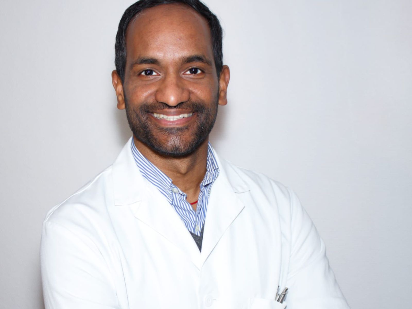 Dr. Umeswaran Arunagirinathan_Nicole_Buchholz Dr. Umeswaran Arunagirinathan im Gespräch mit Sinn-Coach Nicole Buchholz für what am I here for – über einen außergewöhnlichen Lebensweg, innere Orientierung, Beharrlichkeit und die Kraft, die eigene Aufgabe im Leben zu finden.